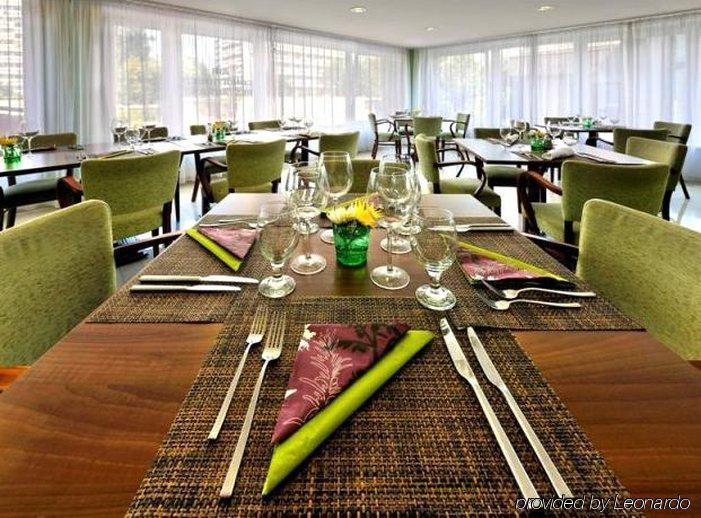Premium Business Hotel Bratislava Buitenkant foto