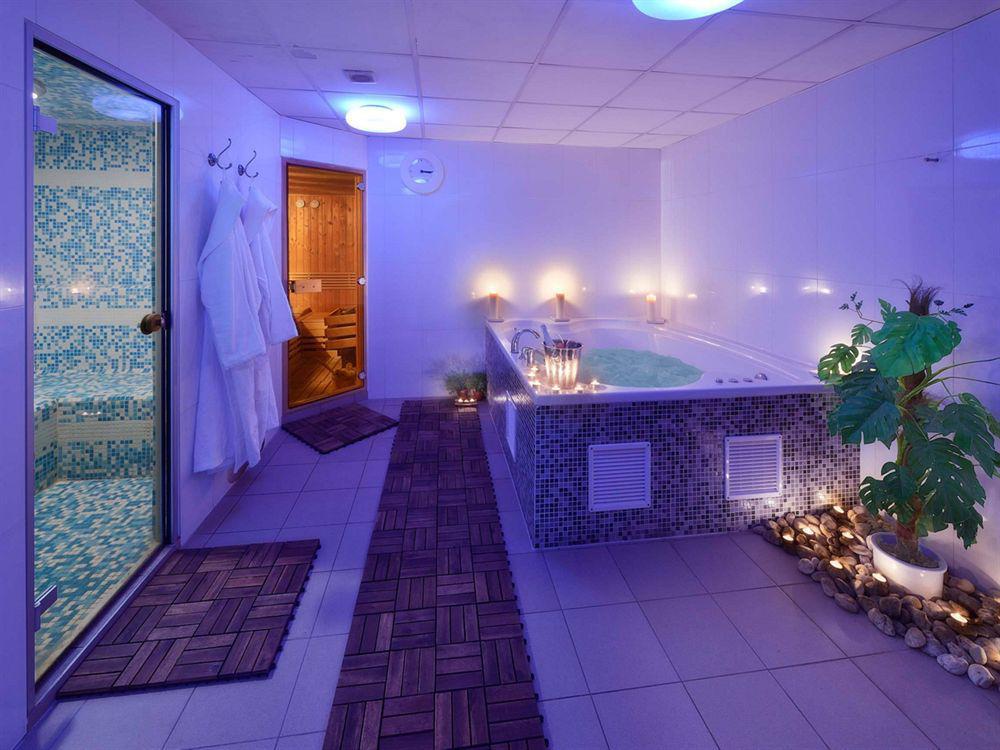 Premium Business Hotel Bratislava Buitenkant foto